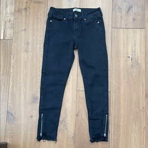 JBD Black Skinny Jeans Low Ride with Frayed Hem Zipper Ankle
